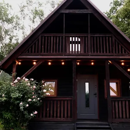 Pod Lasem Chalet *